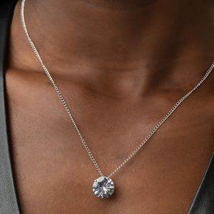 What a gem necklace / earrings